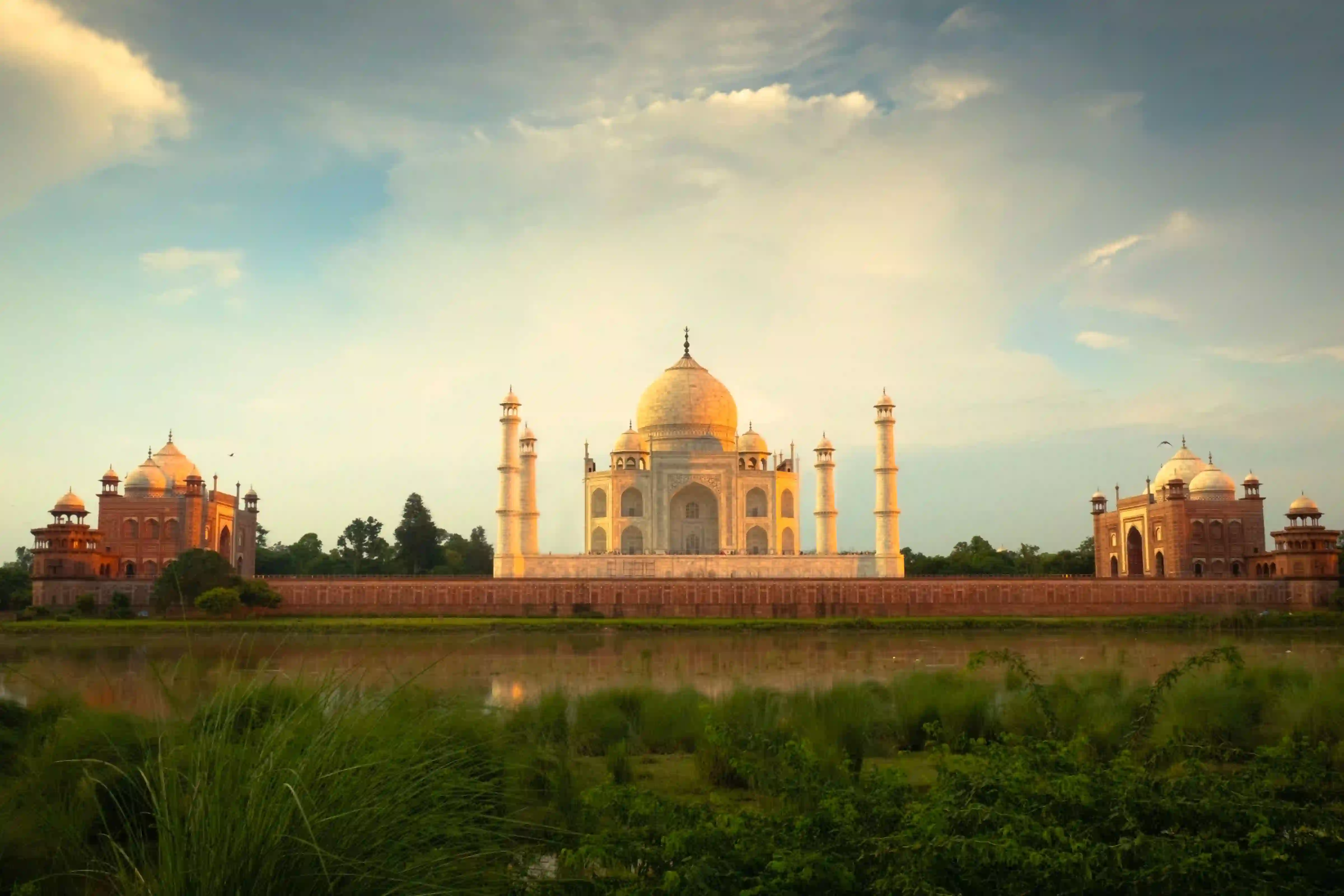 Taj Mahal Sunrise Tour