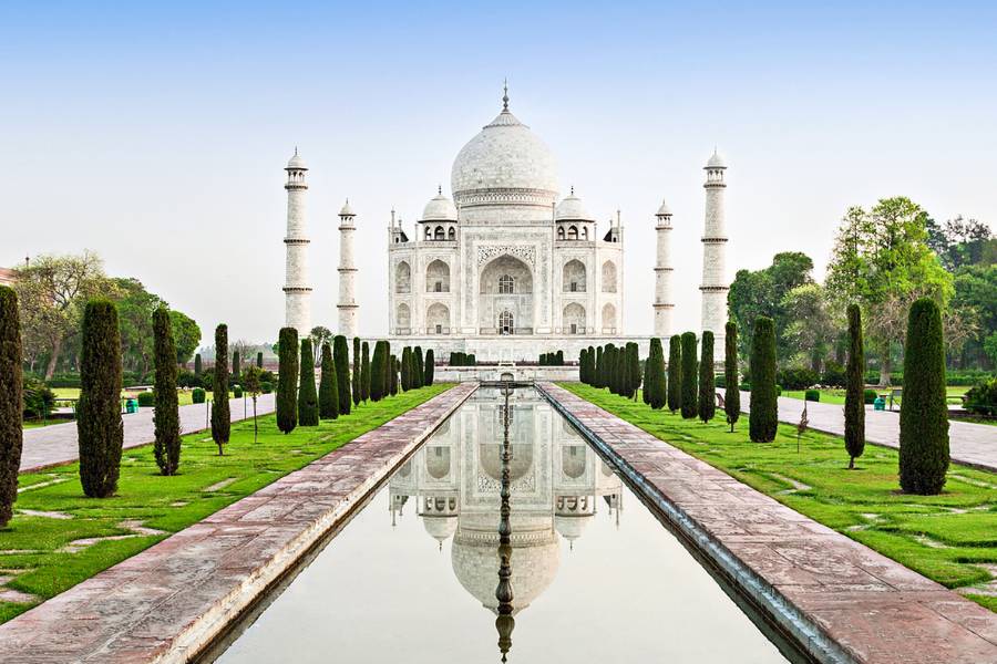 Taj Mahal tour by Gatimaan Train